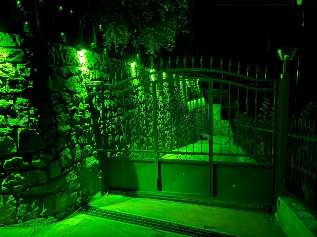 Villa Di Campagna Con Vista Mare 5 Camere Da Letto Pampara Exterior photo